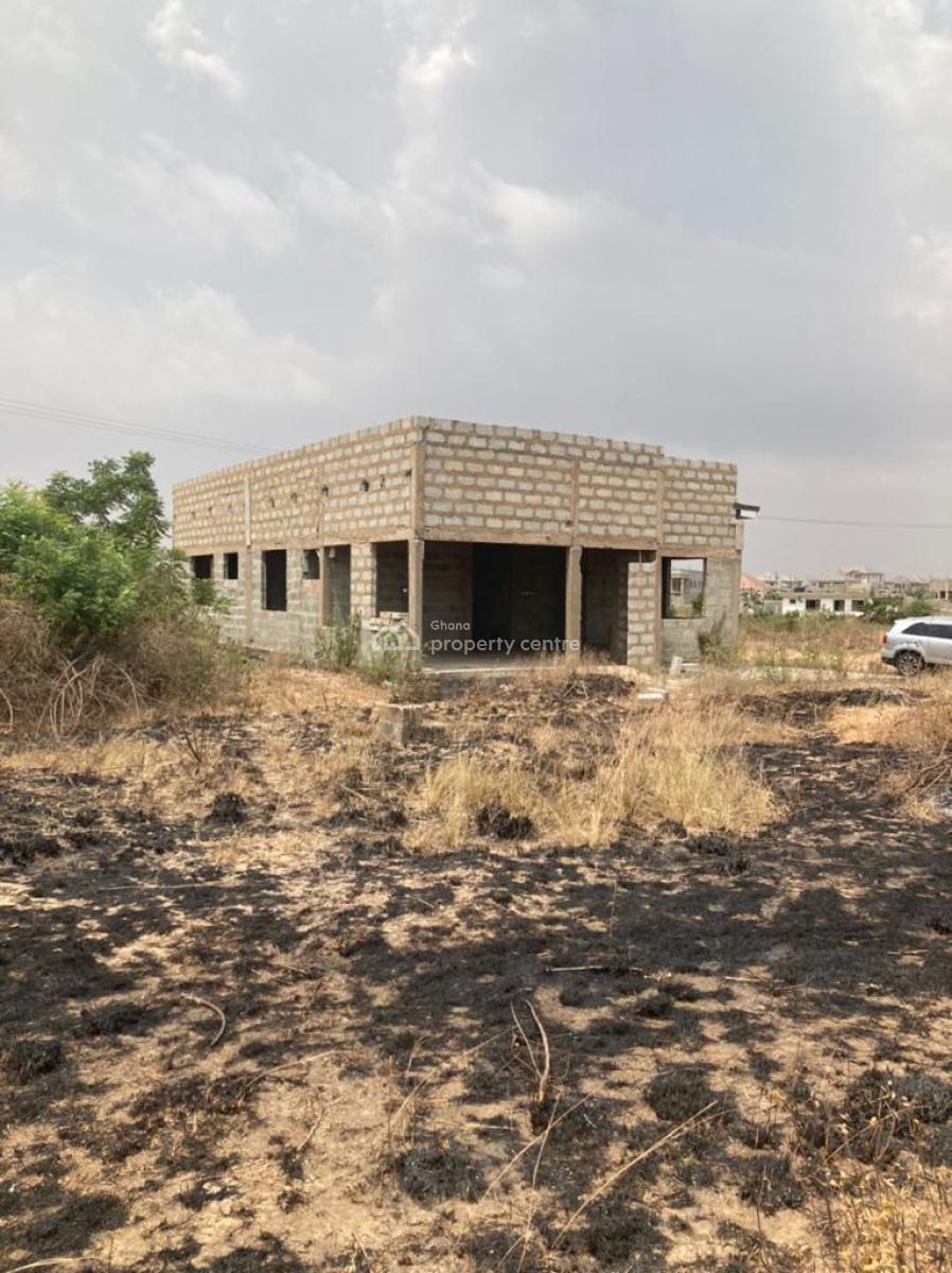 Uncompleted 3bedrooms House in Dawhenya, Dawhenya, Dawhenya, Tema, Accra, House for Sale