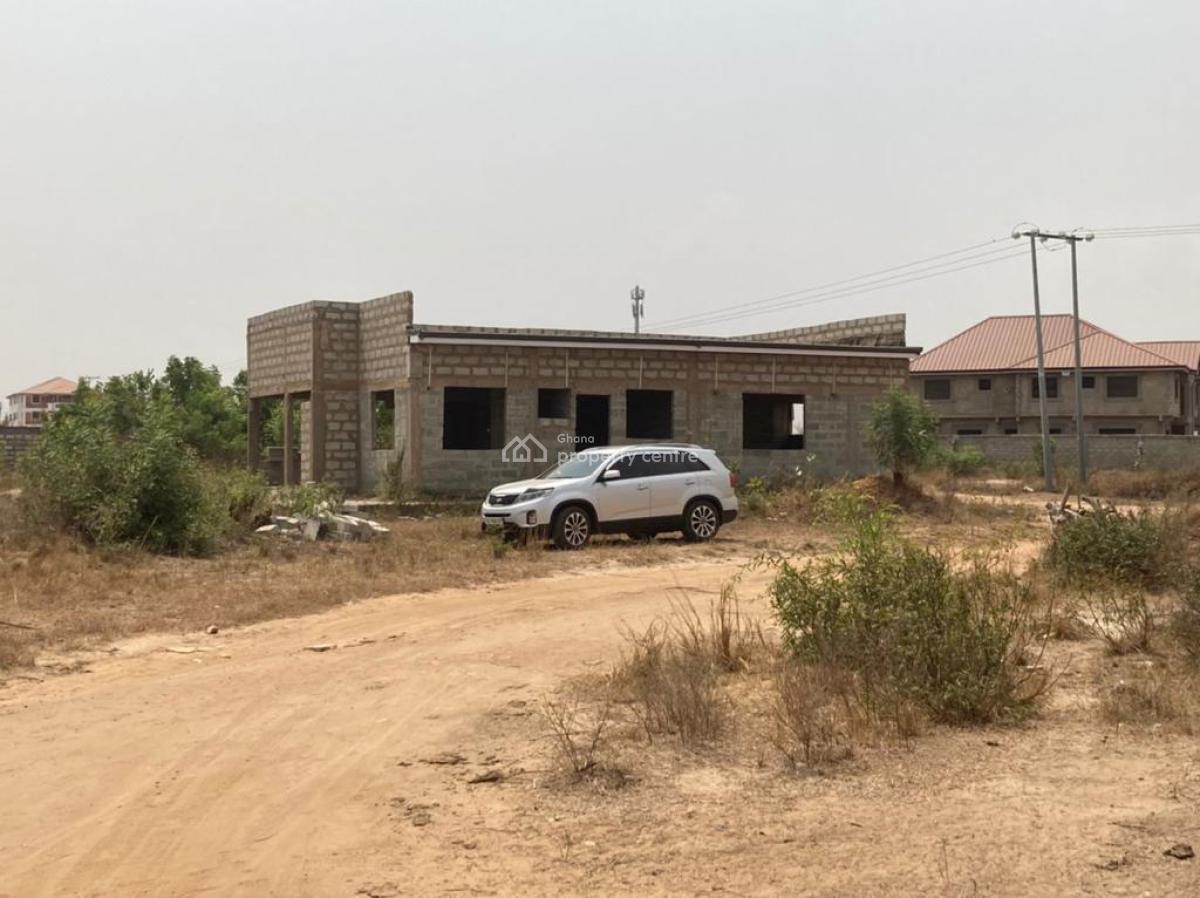 Uncompleted 3bedrooms House in Dawhenya, Dawhenya, Dawhenya, Tema, Accra, House for Sale