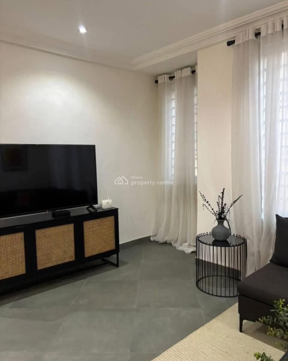 Executive Furnished 3-bedroom, East Airport, Airport Residential Area, Accra, Townhouse for Rent