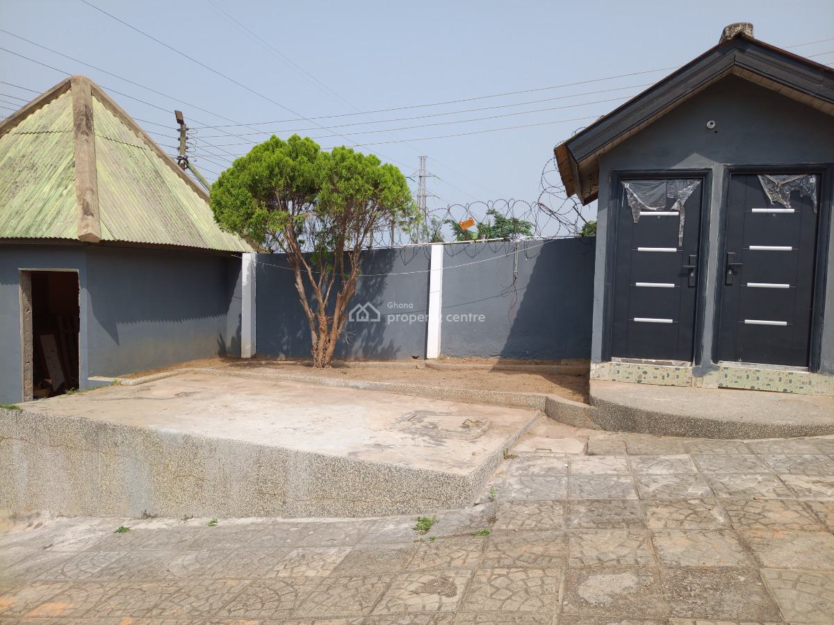 Freehold 4 Bedroom with Outhouse & Swimming Pool, Broadcastle, Accra Metropolitan, Accra, House for Sale