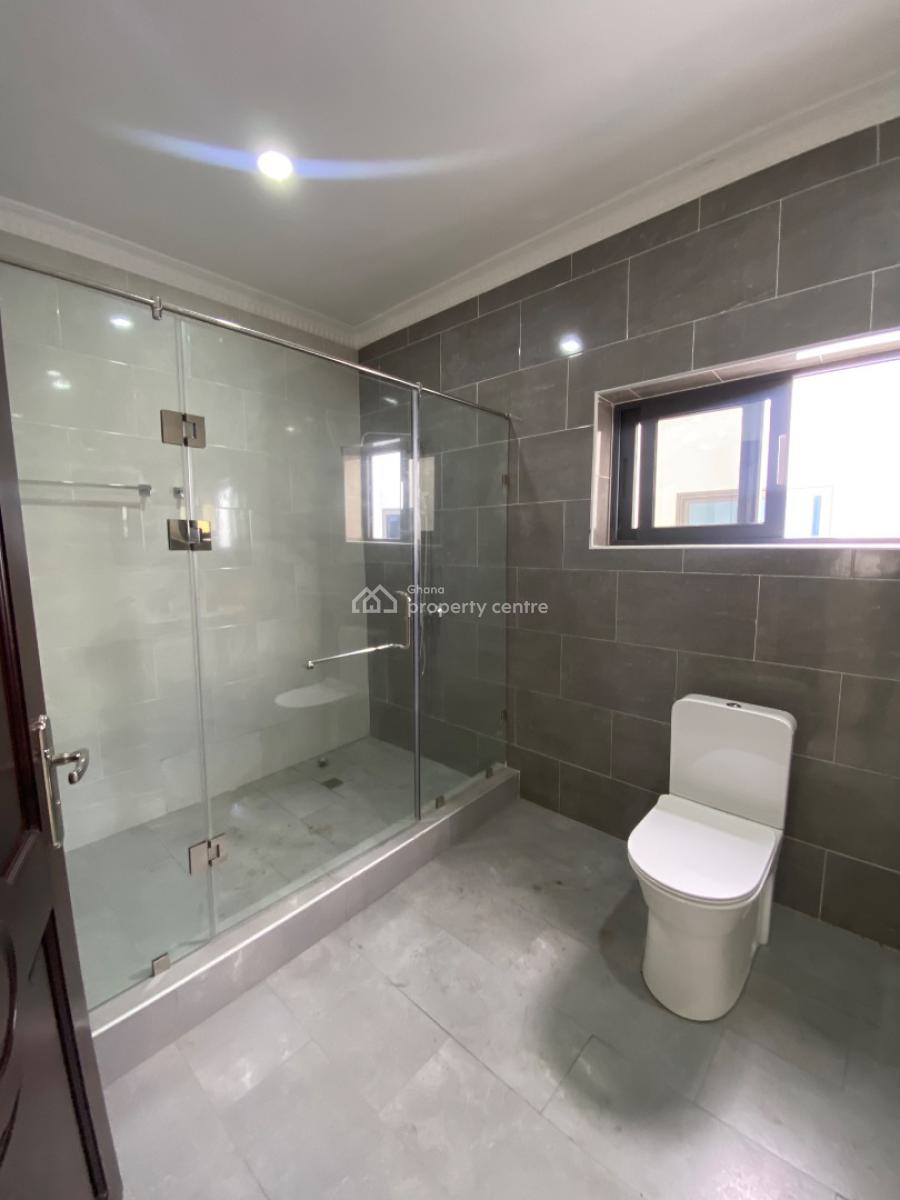 5 Bedrooms Office Complex in East Legon, East Legon, East Legon, Accra, Plaza / Complex / Mall for Rent