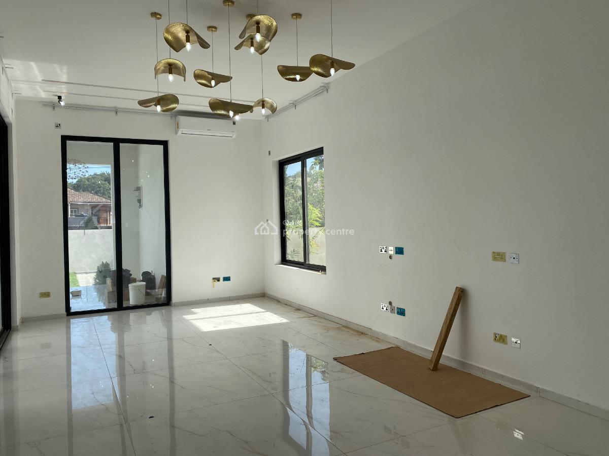 Luxury 4 Bedrooms with Pool East Legon, East Legon, East Legon, Accra, Detached Duplex for Sale