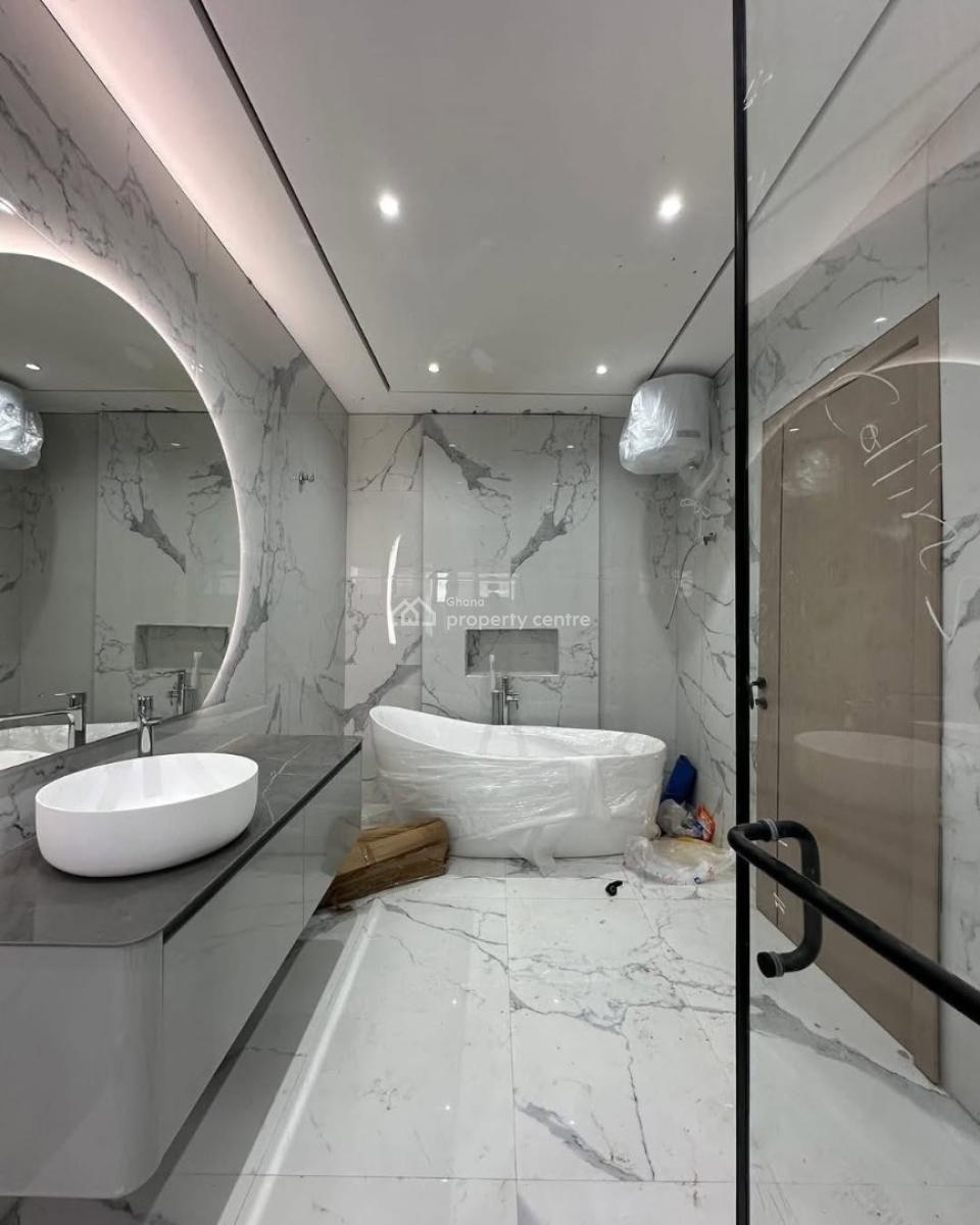 Executive 5 Bedroom, Ashaley Botwe, Adenta Municipal, Accra, House for Sale