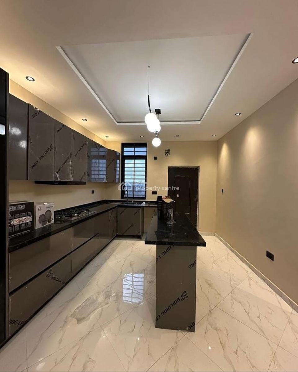 Executive 4-bedroom, Kpone Katamanso, Accra, House for Sale