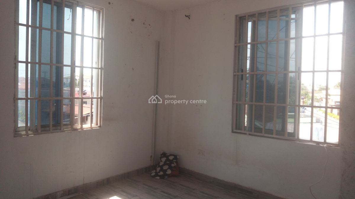 Single Room Apartment on a Tarred Road, Around Rainbow Junction, Spintex, Accra, Apartment for Rent