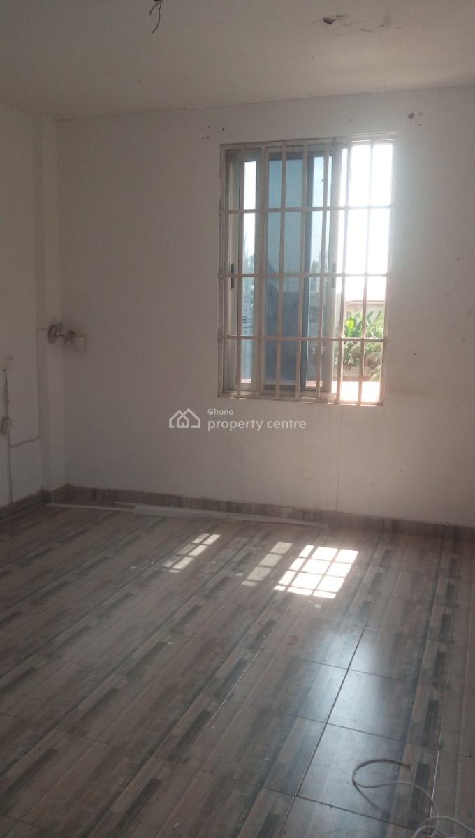Single Room Apartment on a Tarred Road, Around Rainbow Junction, Spintex, Accra, Apartment for Rent
