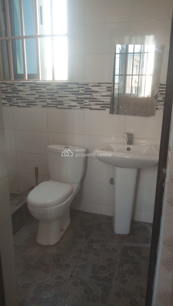 Single Room Apartment on a Tarred Road, Around Rainbow Junction, Spintex, Accra, Apartment for Rent