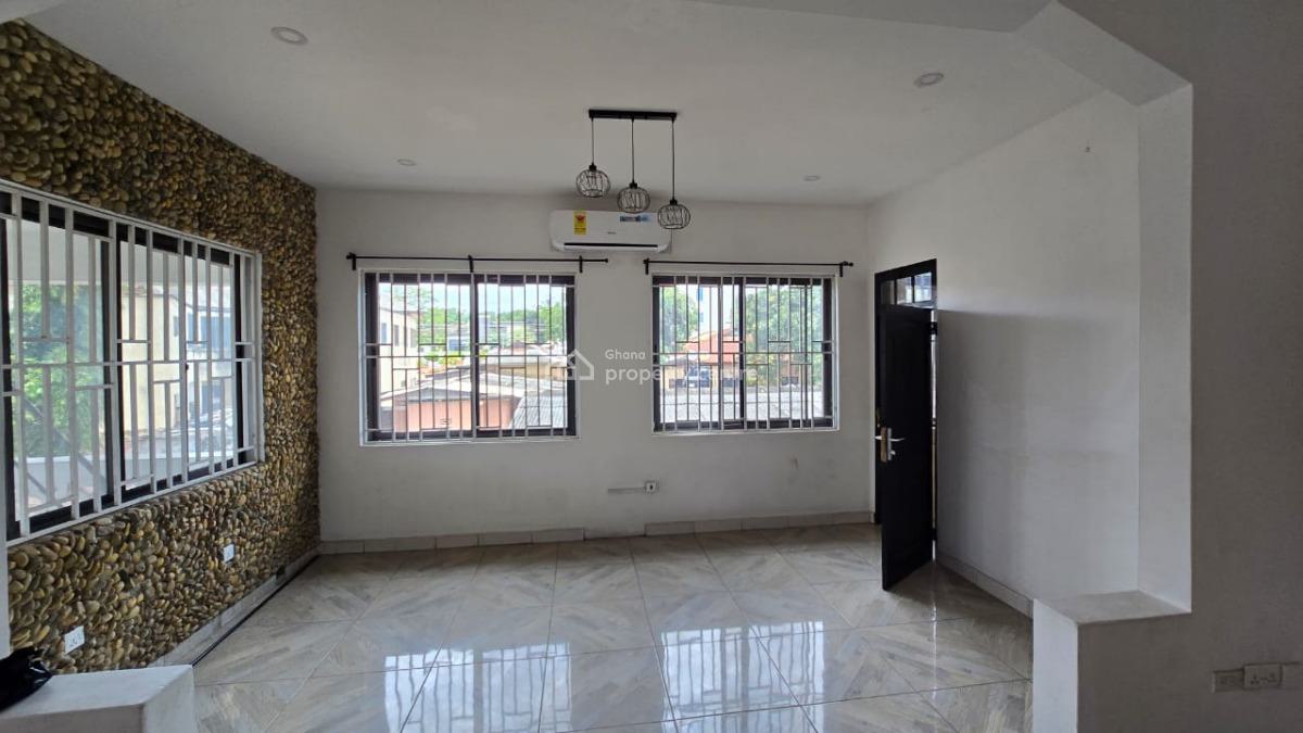 Luxury 4 Bedrooms House, Osu, Accra, House for Rent