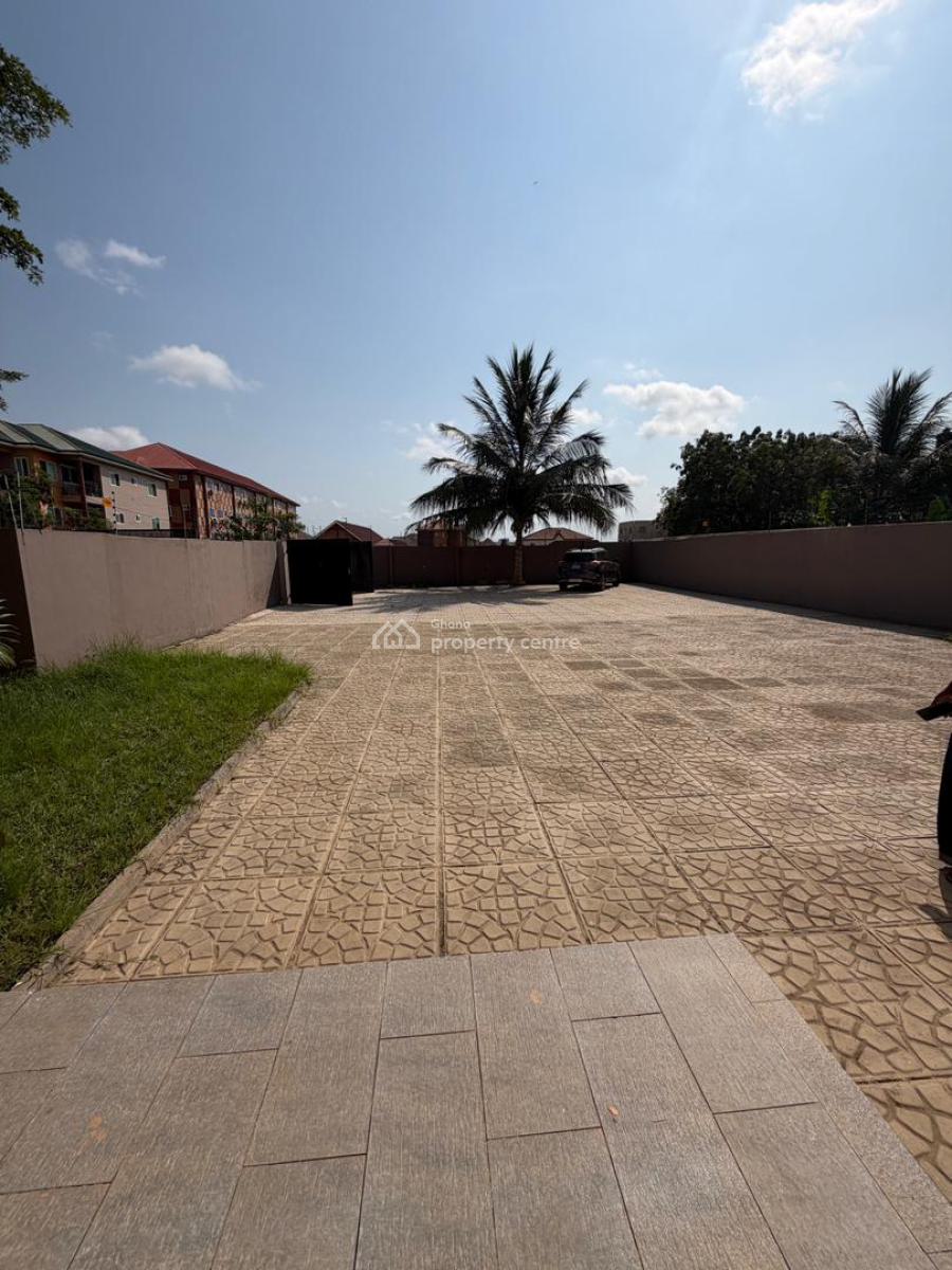 4 Bedrooms House at East Legon Adjiringanor, Adjiringanor, Adjiringanor, East Legon, Accra, Detached Duplex for Sale