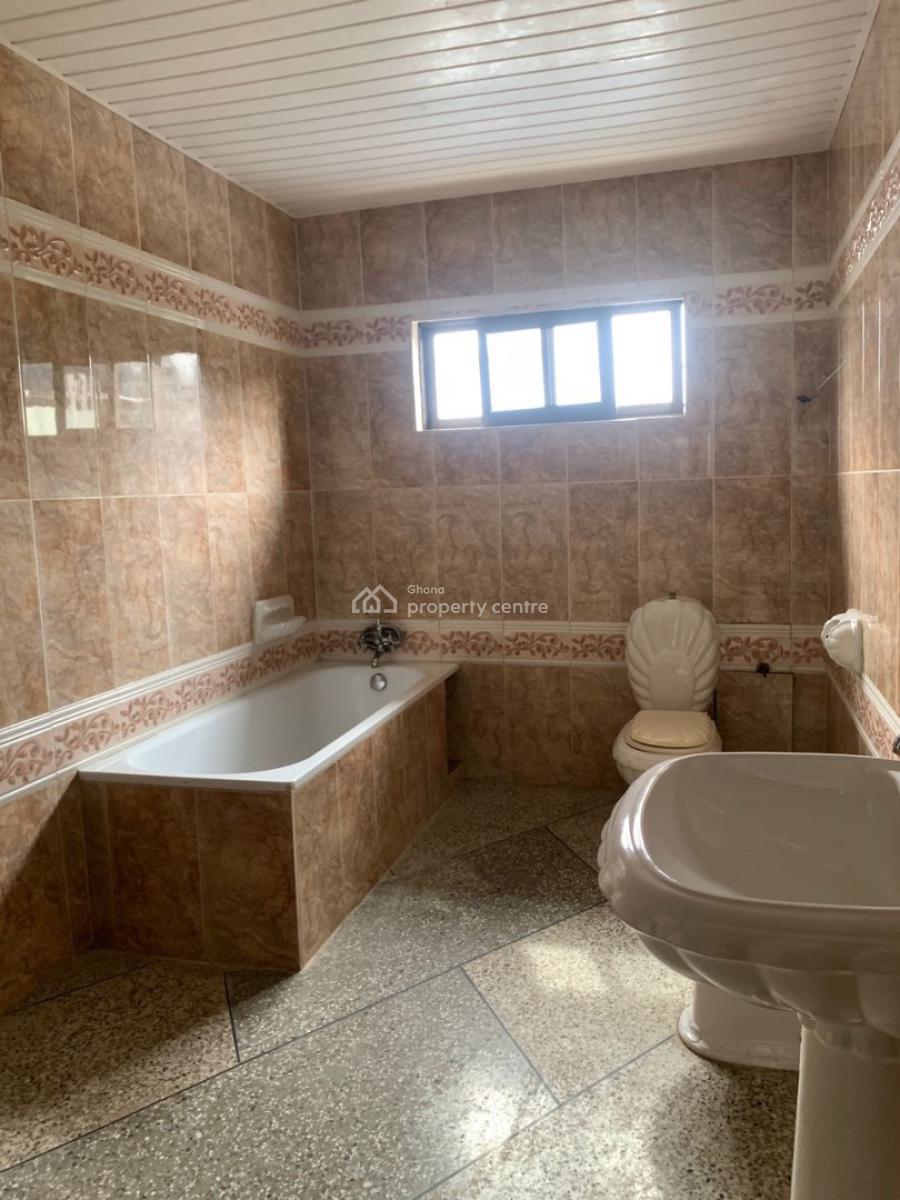 5 Bedrooms House in Adjiringanor on Huge Plot of Land, Adjiringanor, Adjiringanor, East Legon, Accra, Detached Duplex for Sale