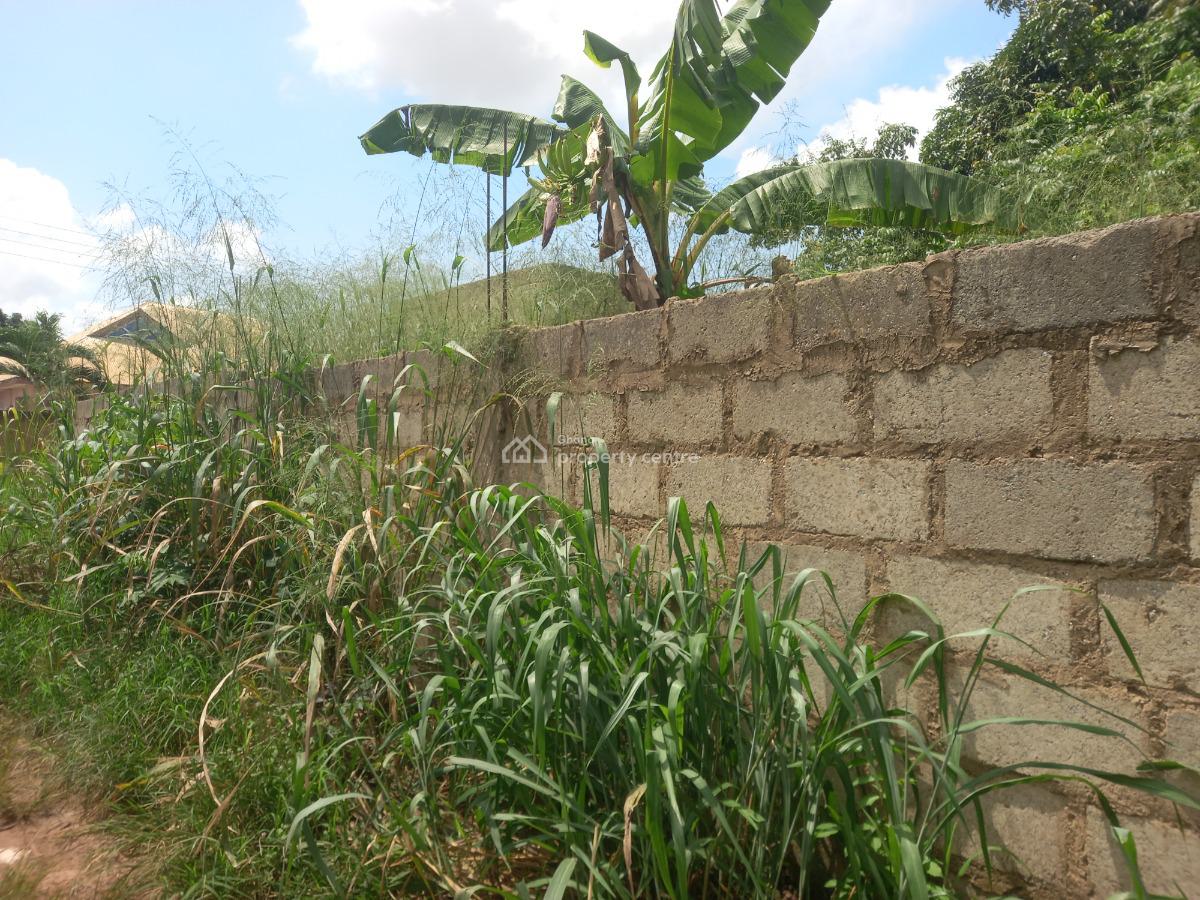 Plot ( 3 Shops/ Stores)  Fully Fence Walled., Sabin Akrofrom, Near Trede.  on Santasi Road., Kumasi Metropolitan, Ashanti, Land for Sale