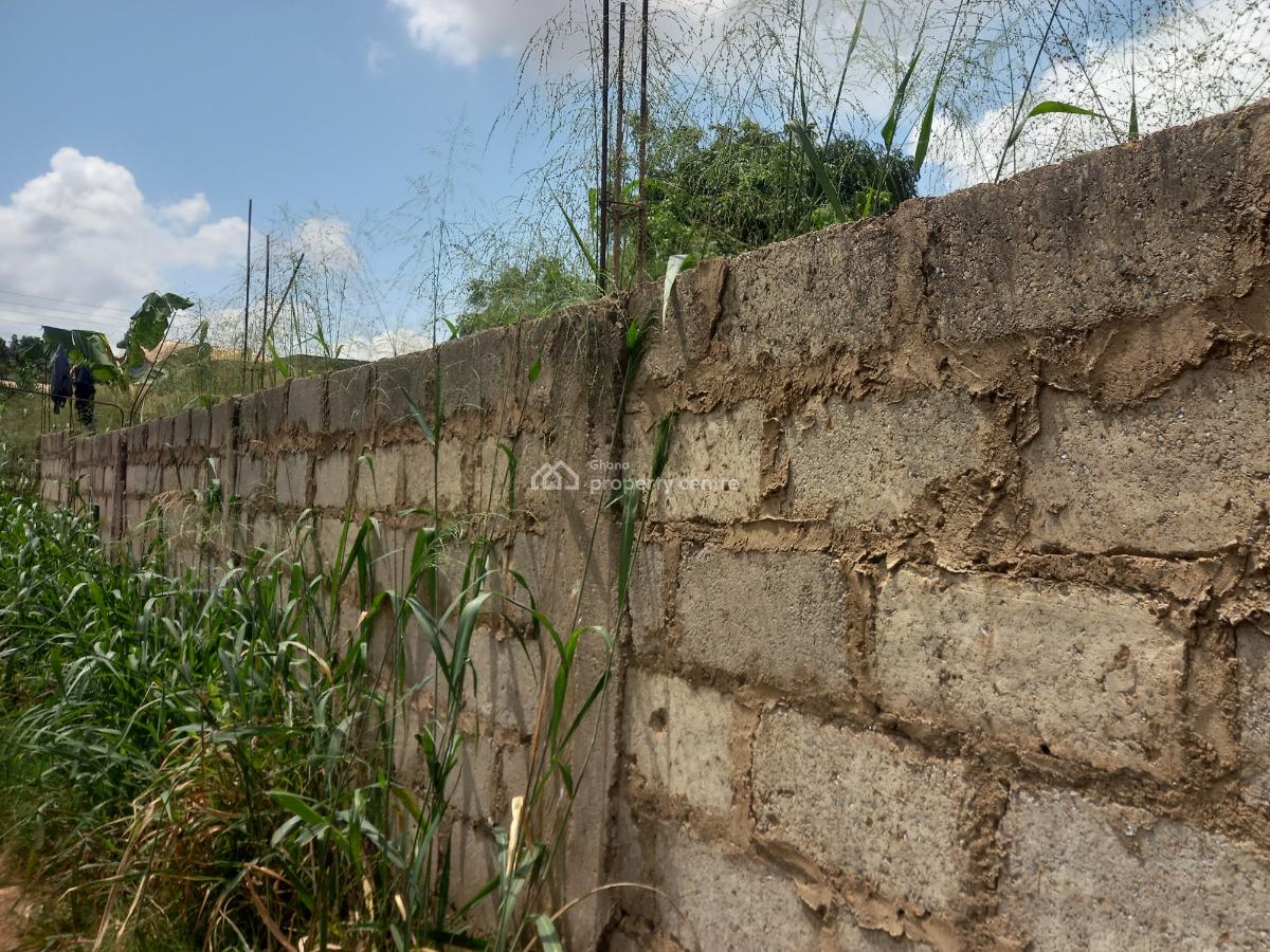 Plot ( 3 Shops/ Stores)  Fully Fence Walled., Sabin Akrofrom, Near Trede.  on Santasi Road., Kumasi Metropolitan, Ashanti, Land for Sale