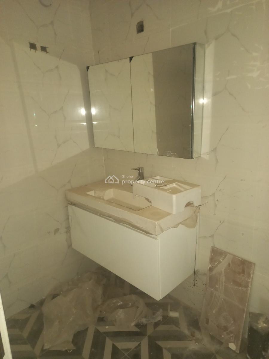 7 Bedrooms ( Asokore Mampong), Asokore Mampong ( Parkoso)., Kumasi Metropolitan, Ashanti, House for Sale