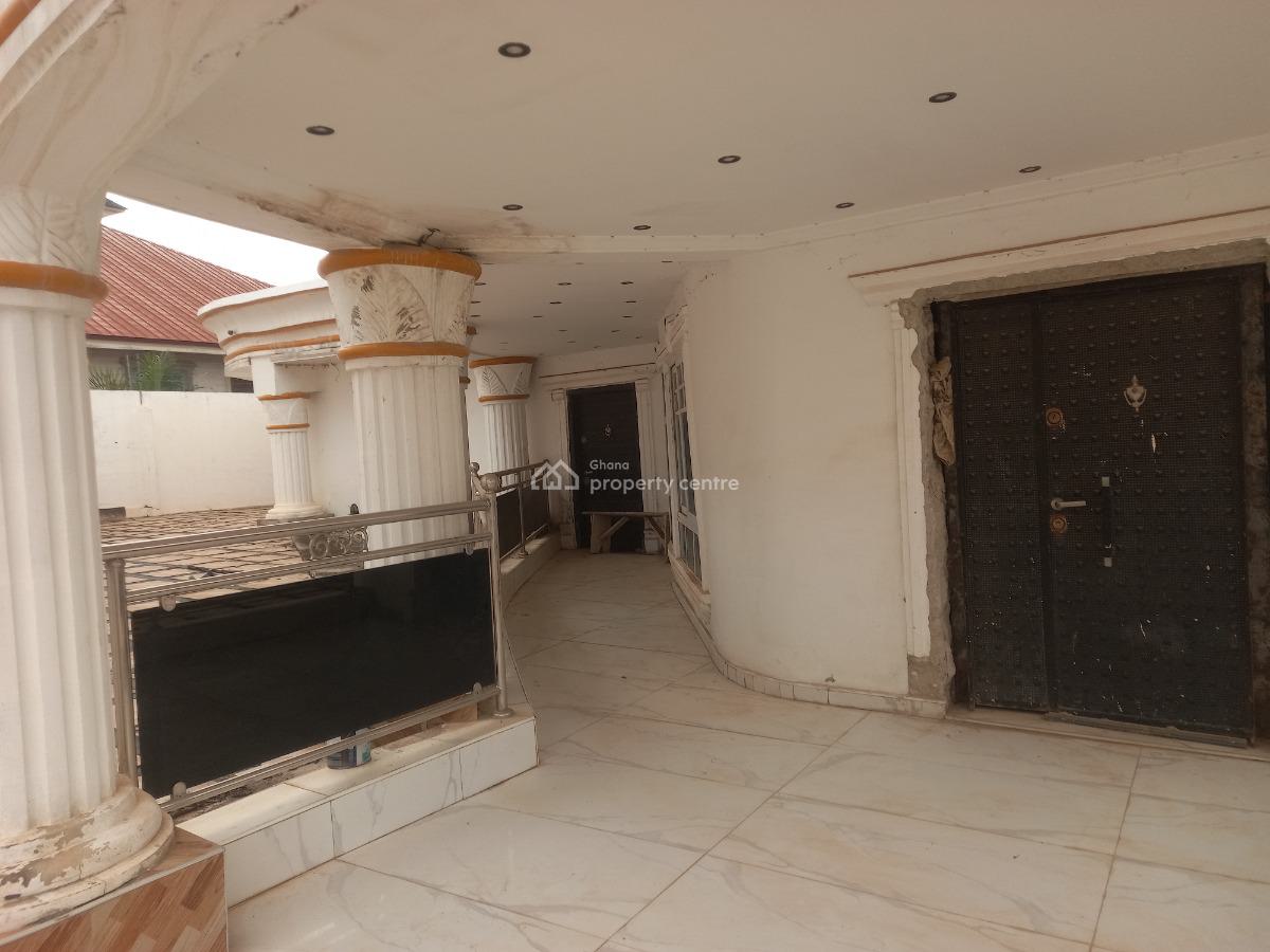 7 Bedrooms ( Asokore Mampong), Asokore Mampong ( Parkoso)., Kumasi Metropolitan, Ashanti, House for Sale
