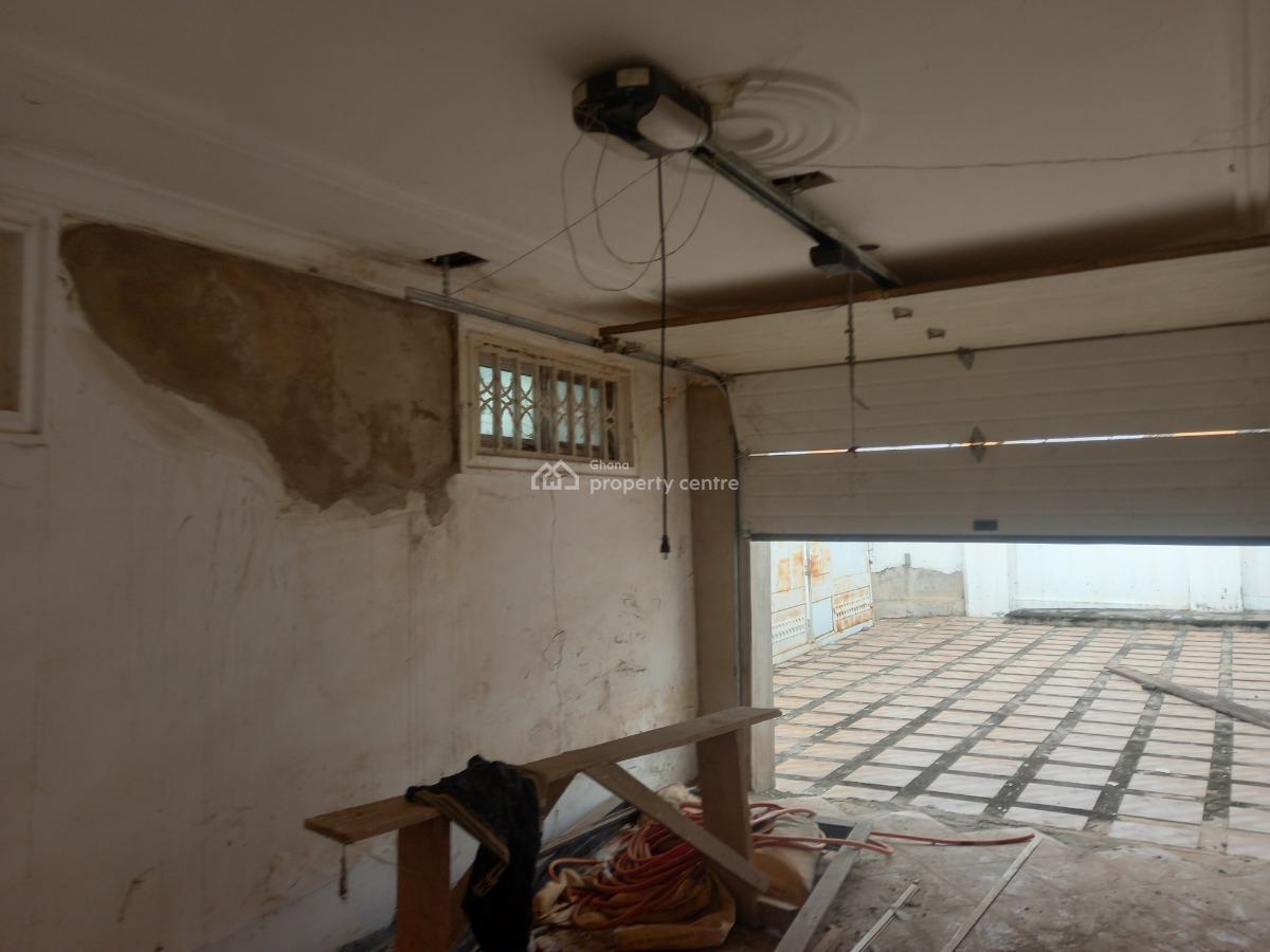 7 Bedrooms ( Asokore Mampong), Asokore Mampong ( Parkoso)., Kumasi Metropolitan, Ashanti, House for Sale