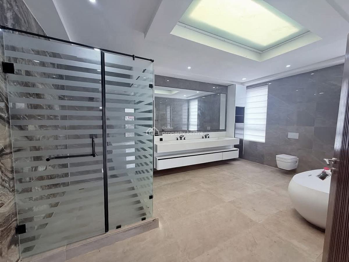 Executive Elegant 6 Bedrooms One Storey Building with Boys Quarters, East Legon, Accra, Detached Duplex for Sale