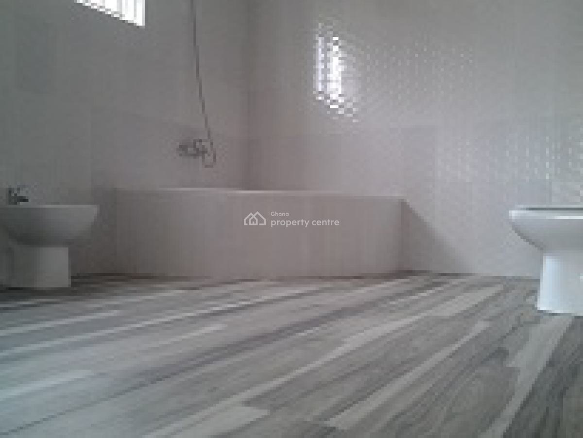 4 Bedroom House in a Gated Estate., Lakeside Estates, Ashaley Botwe, Adenta Municipal, Accra, Detached Duplex for Rent