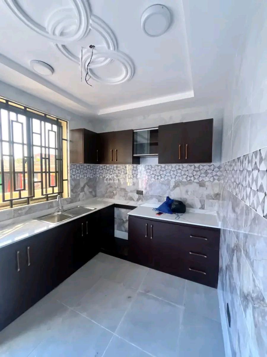 Executive 2-bedroom Apartment, Dansoman, Accra, Apartment for Rent