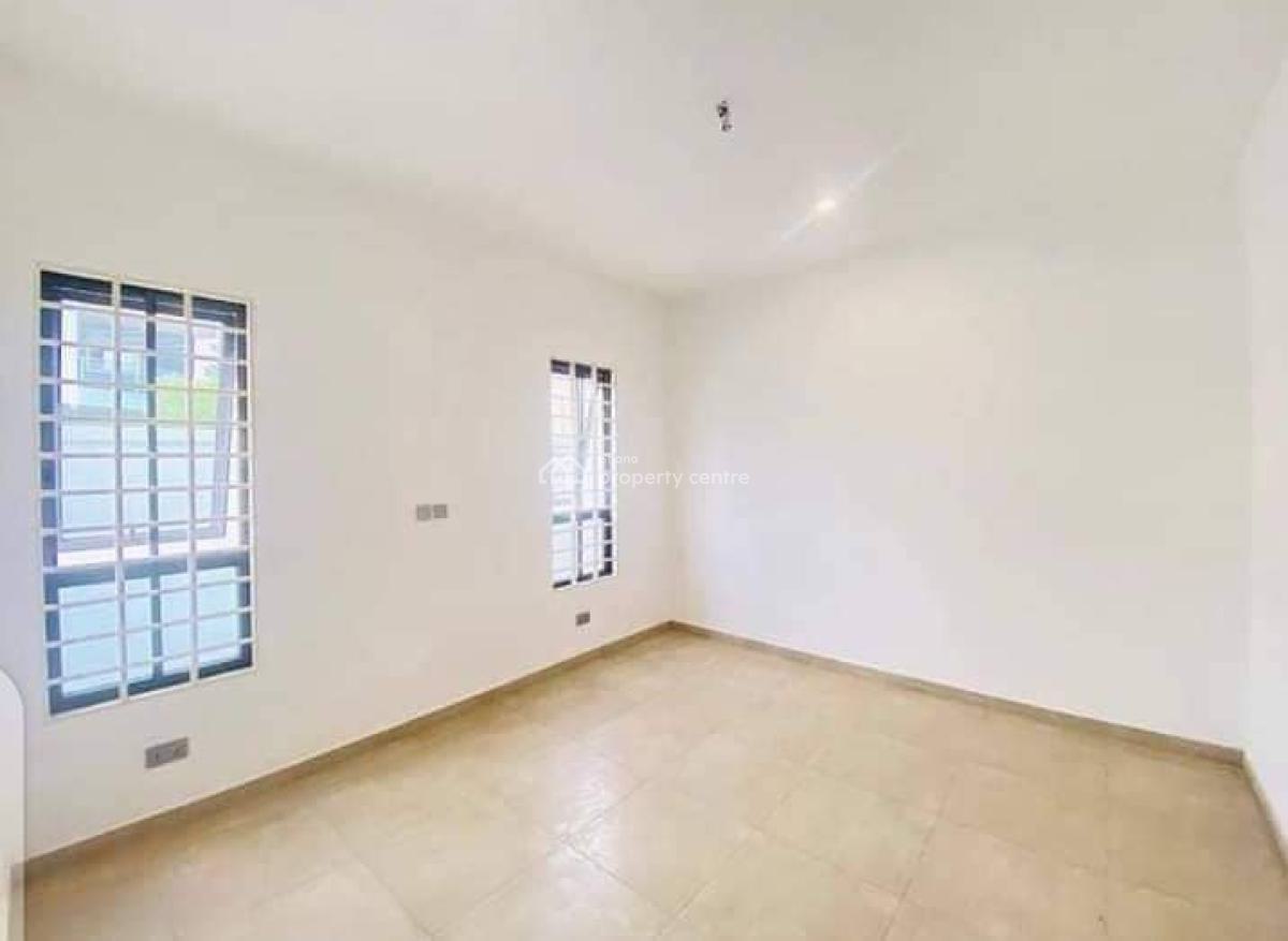 Executive 3-bedroom Smart Home @ Sakumono, Sakumono, Tema, Accra, Townhouse for Sale