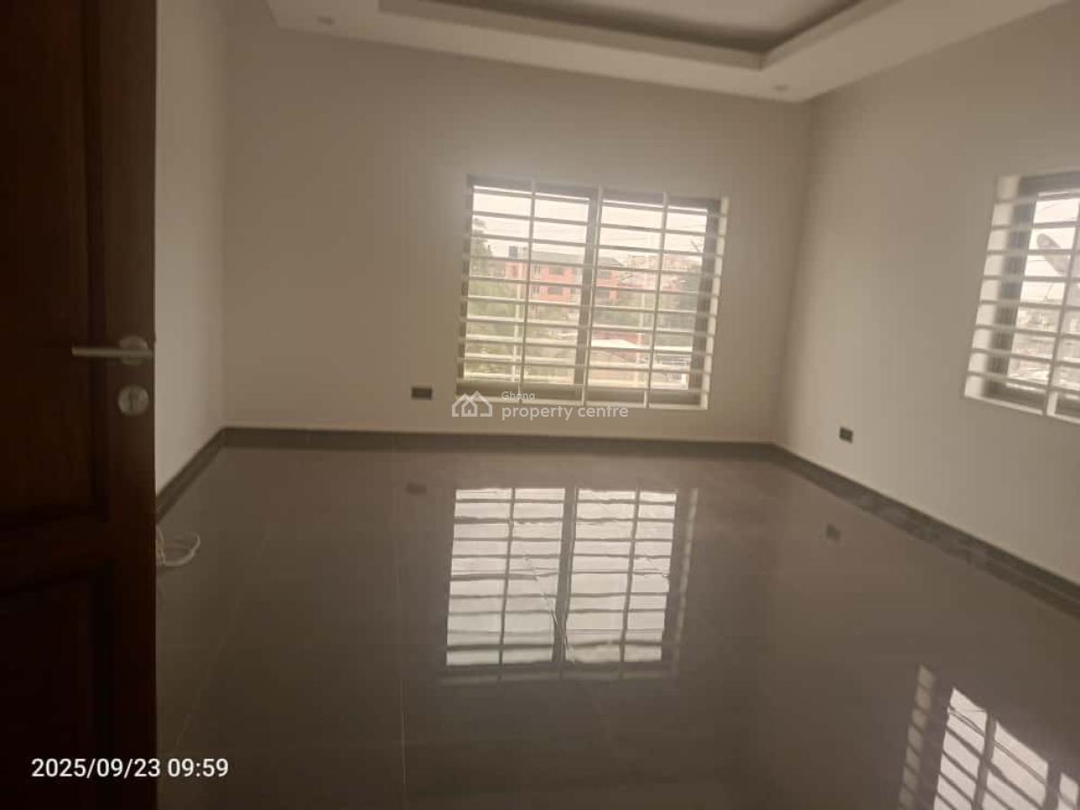 Premium 4-bedroom Townhouse @ Sakumono, Sakumono, Tema, Accra, House for Sale