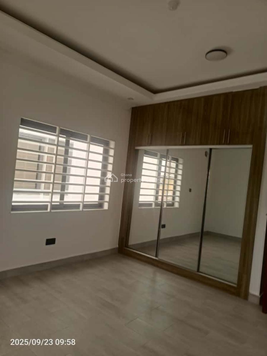Premium 4-bedroom Townhouse @ Sakumono, Sakumono, Tema, Accra, House for Sale