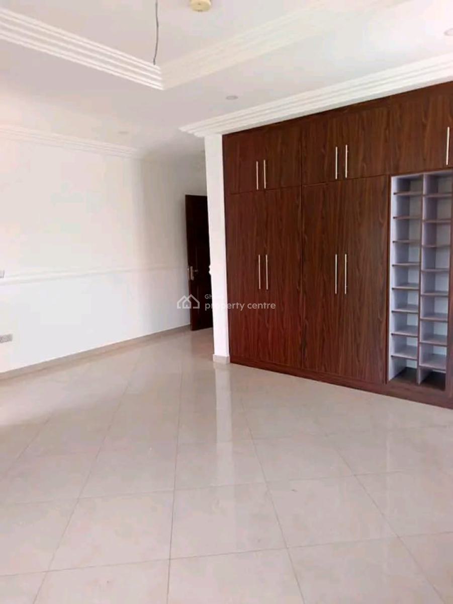 Modern 4-bedroom Townhouse, Achimota, Accra, House for Rent
