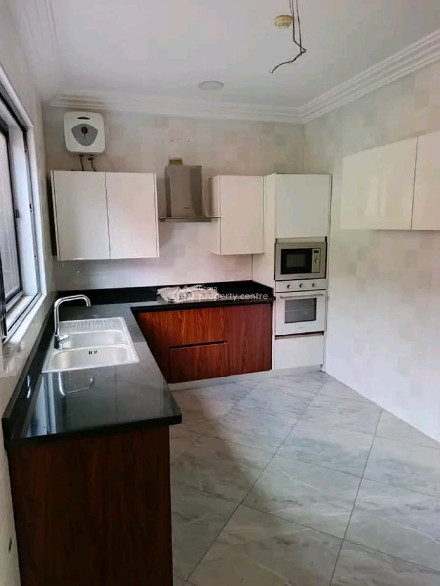 Modern 4-bedroom Townhouse, Achimota, Accra, House for Rent