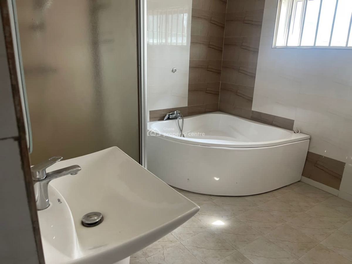 4 Bedroom Townhouse in a Gated Community with Pool, East Legon, Accra, Townhouse for Rent