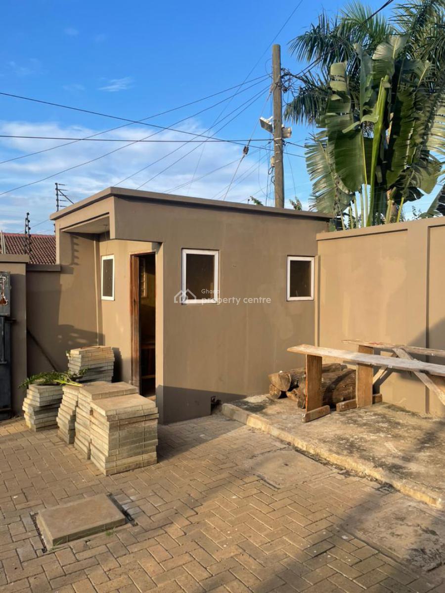 5 Bedroom Duplex with Two Bedroom Staff Quarters, Ars Roundabout, East Legon, Accra, Detached Duplex for Rent