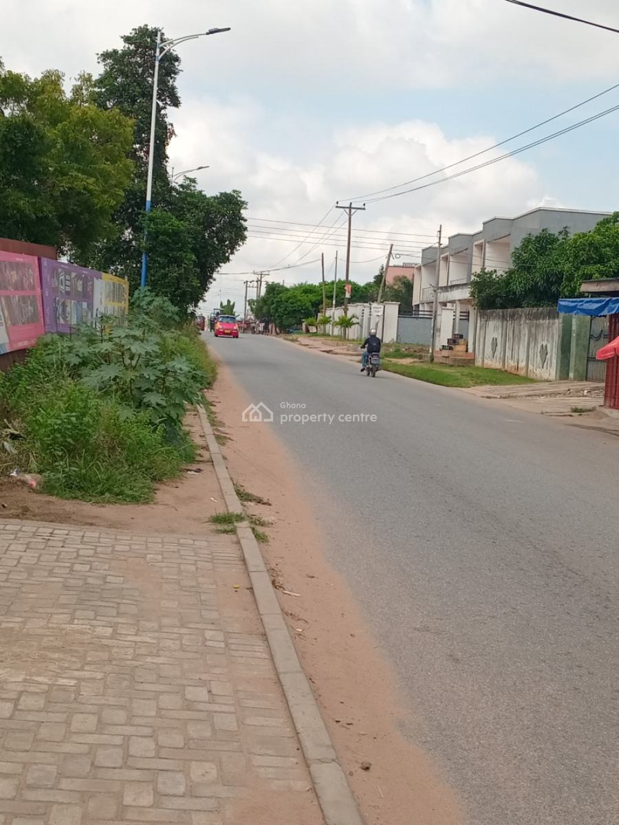 1 Acre   of Land on  Tarred Road, Taifa, Dome, Ga East Municipal, Accra, Land for Sale