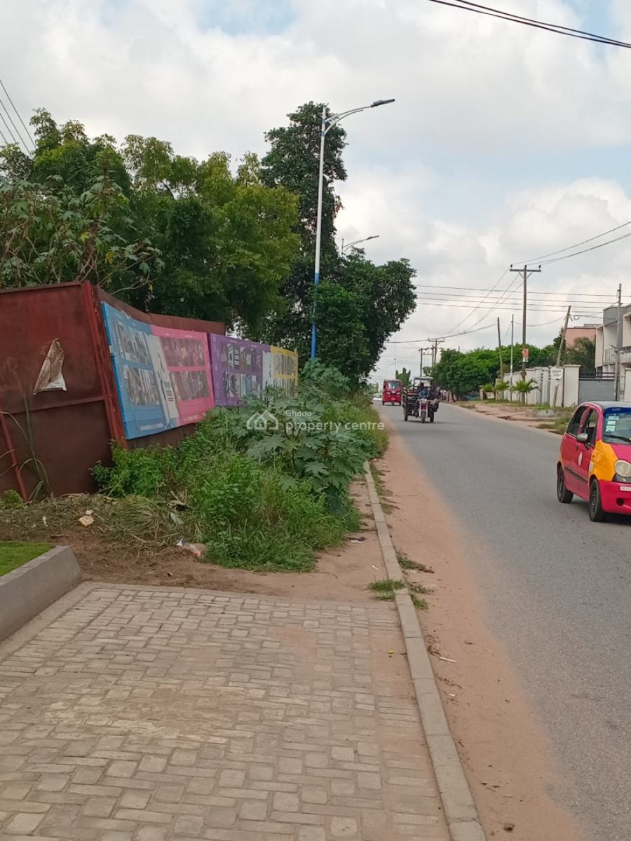 1 Acre   of Land on  Tarred Road, Taifa, Dome, Ga East Municipal, Accra, Land for Sale