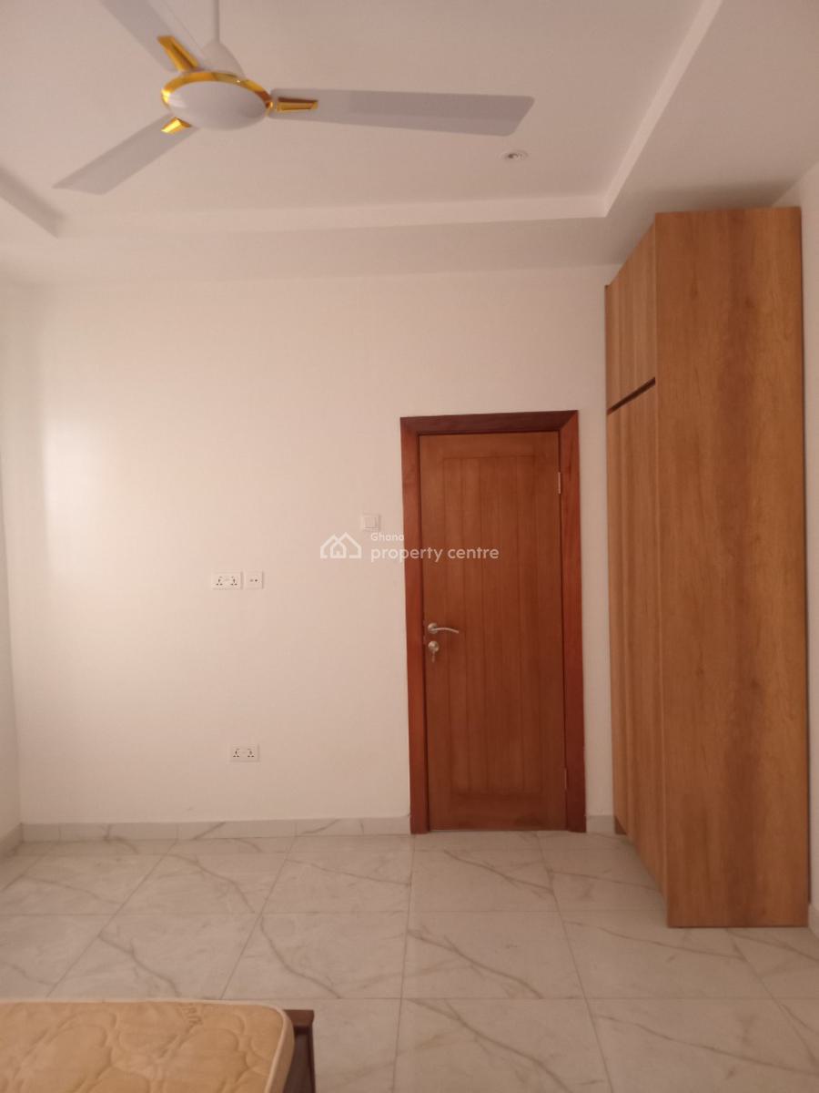 2 Bedroom House, Mile 7, Achimota, Accra, House for Sale