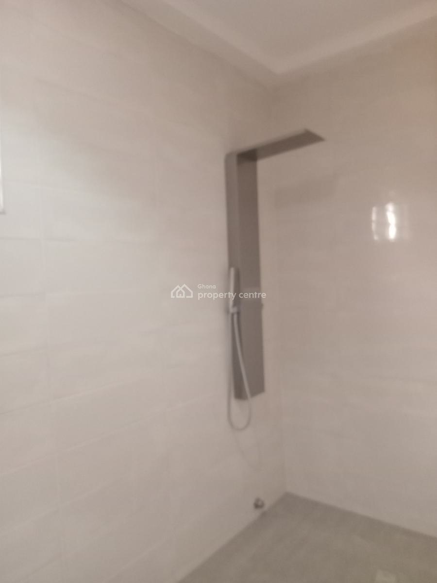 2 Bedroom House, Mile 7, Achimota, Accra, House for Sale