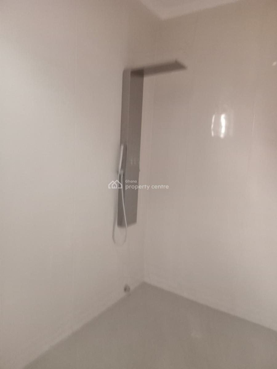 2 Bedroom House, Mile 7, Achimota, Accra, House for Sale