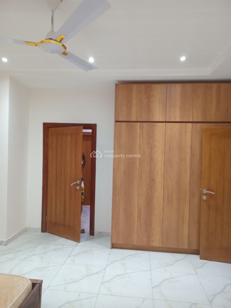 2 Bedroom House, Mile 7, Achimota, Accra, House for Sale
