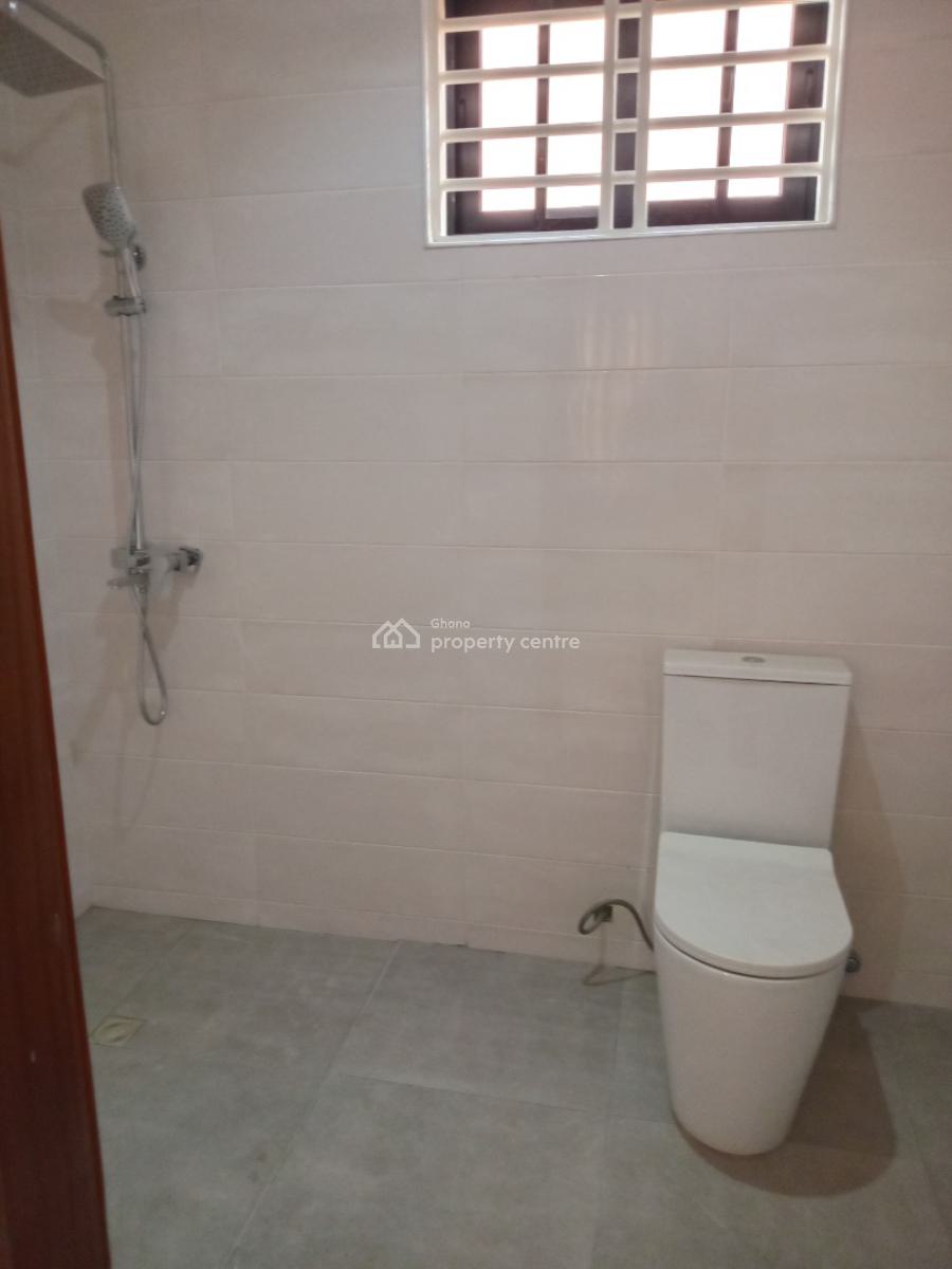 2 Bedroom House, Mile 7, Achimota, Accra, House for Sale