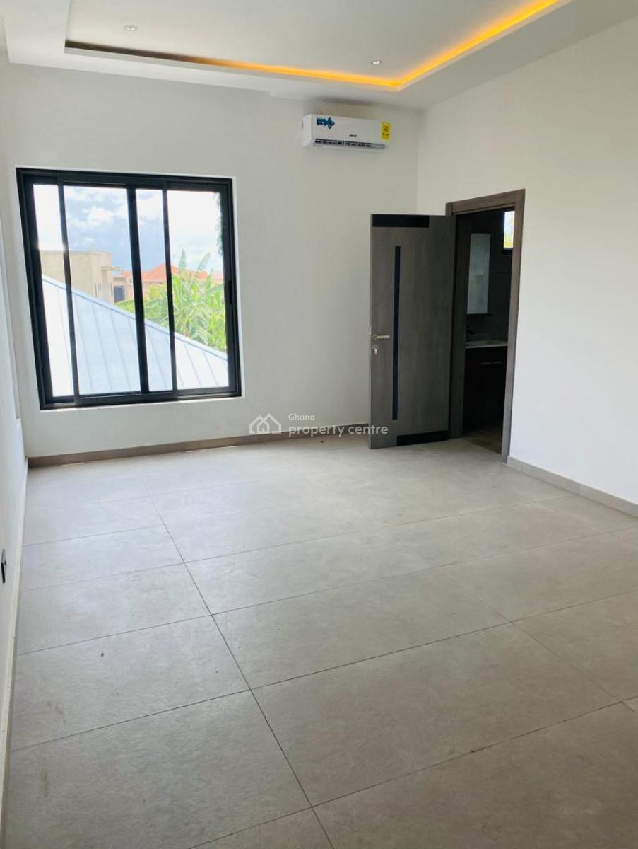 Luxury Four Bedrooms, Trasacco, Adenta Municipal, Accra, Townhouse for Sale