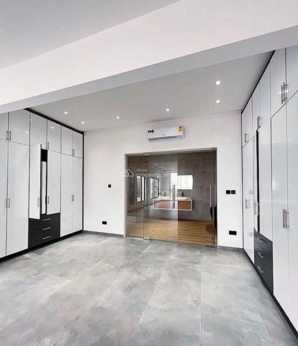 Luxury Four Bedrooms, Trasacco, Adenta Municipal, Accra, Townhouse for Sale