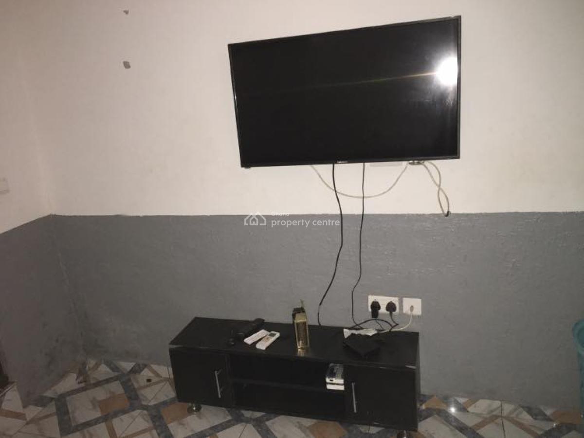 Furnished Studio Apartment, Papaye Down, Oxford Street, Osu, Accra, Single Room Self Contained for Rent