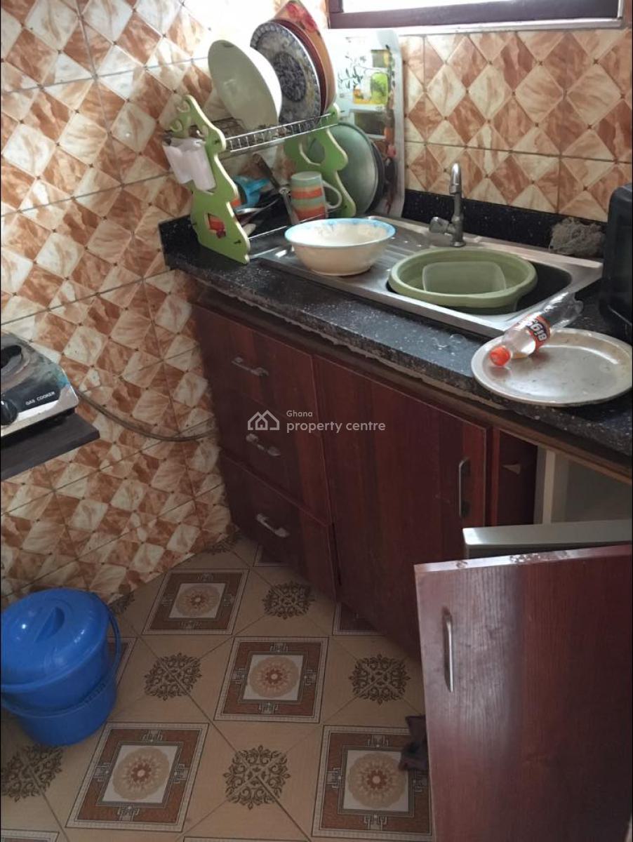 Furnished Studio Apartment, Papaye Down, Oxford Street, Osu, Accra, Single Room Self Contained for Rent