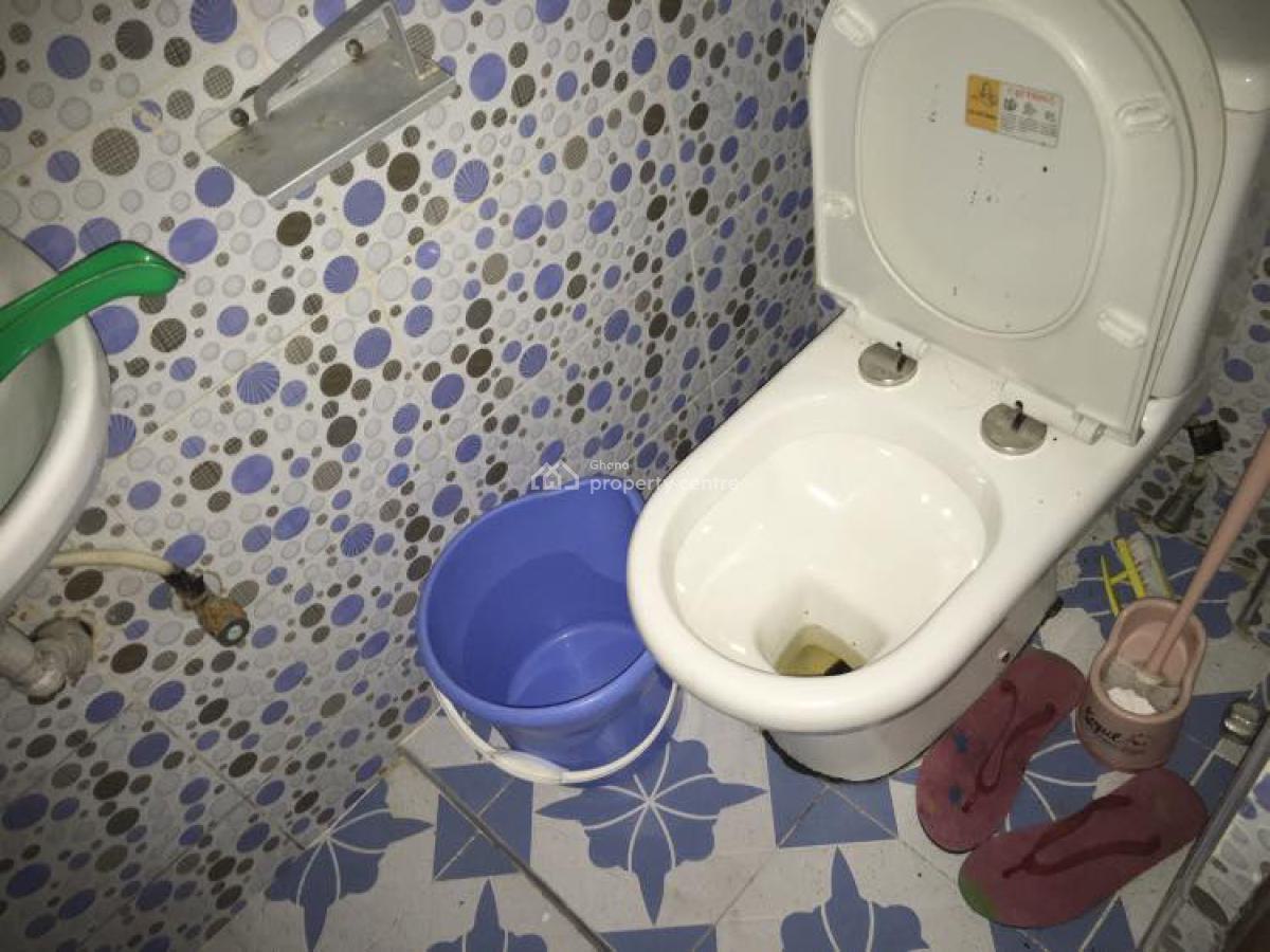 Furnished Studio Apartment, Papaye Down, Oxford Street, Osu, Accra, Single Room Self Contained for Rent