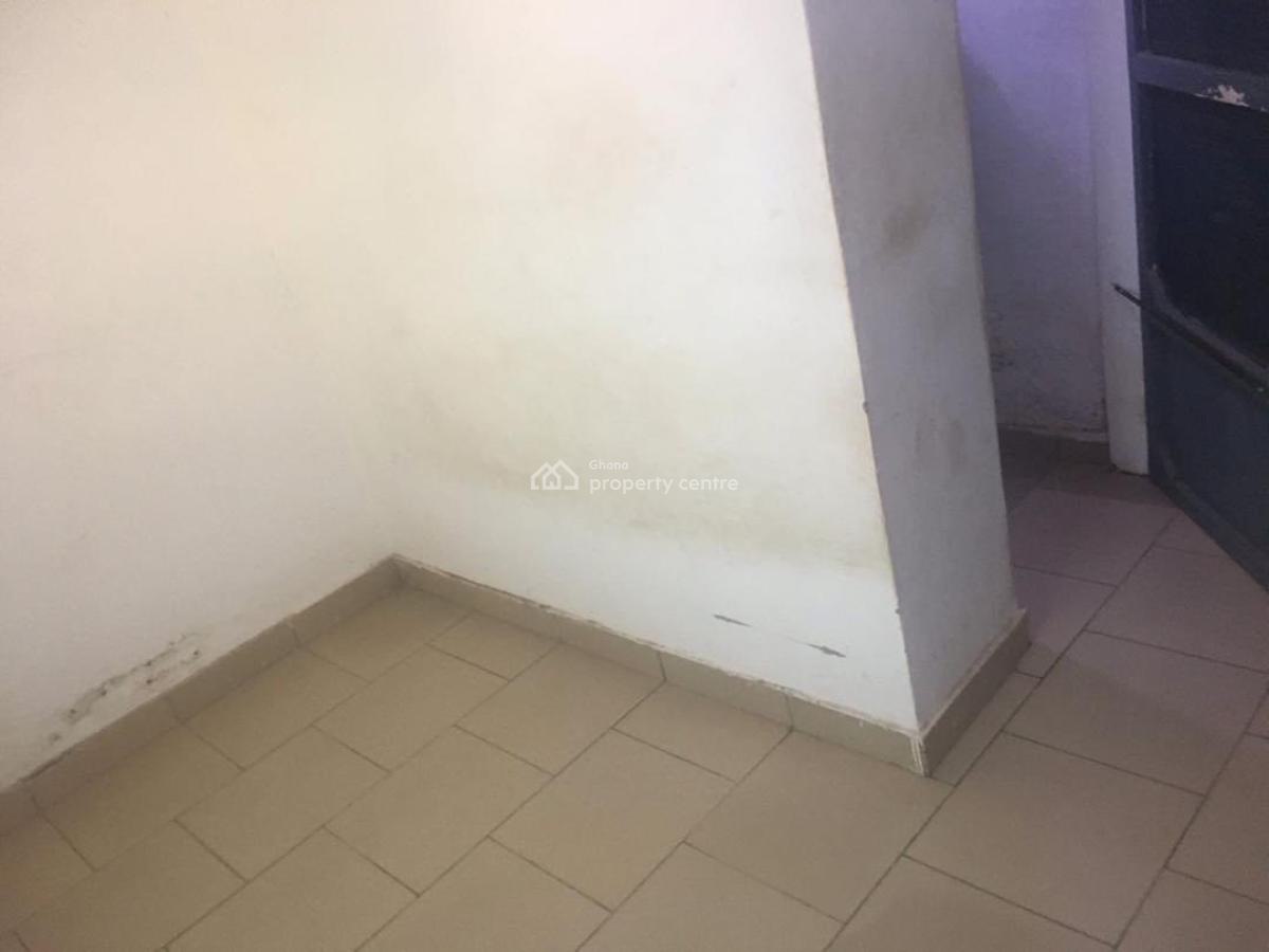 Nice Single Room Self Contained, La Polyclinic, South Shiashie, Accra, Single Room Self Contained for Rent