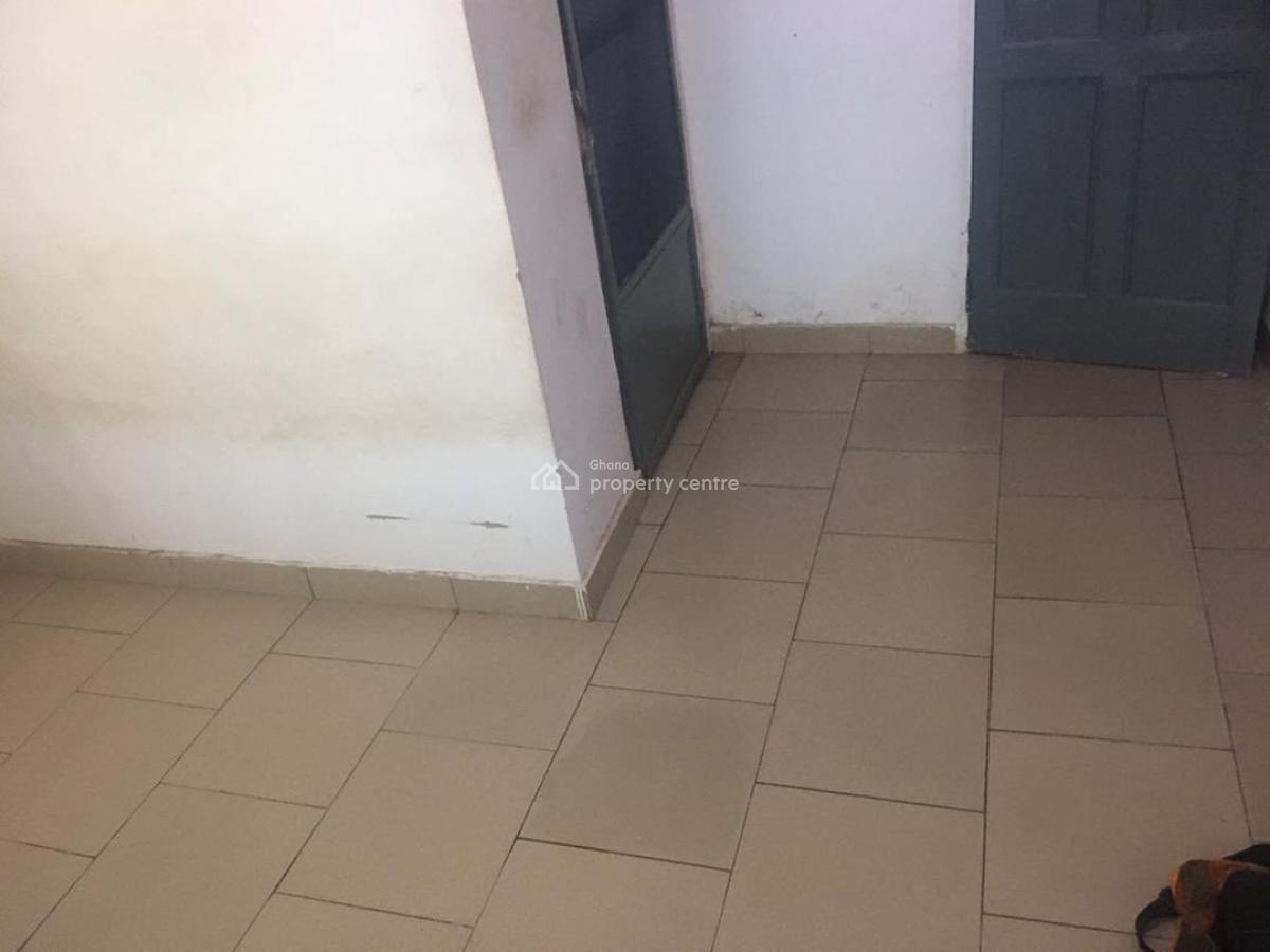 Nice Single Room Self Contained, La Polyclinic, South Shiashie, Accra, Single Room Self Contained for Rent