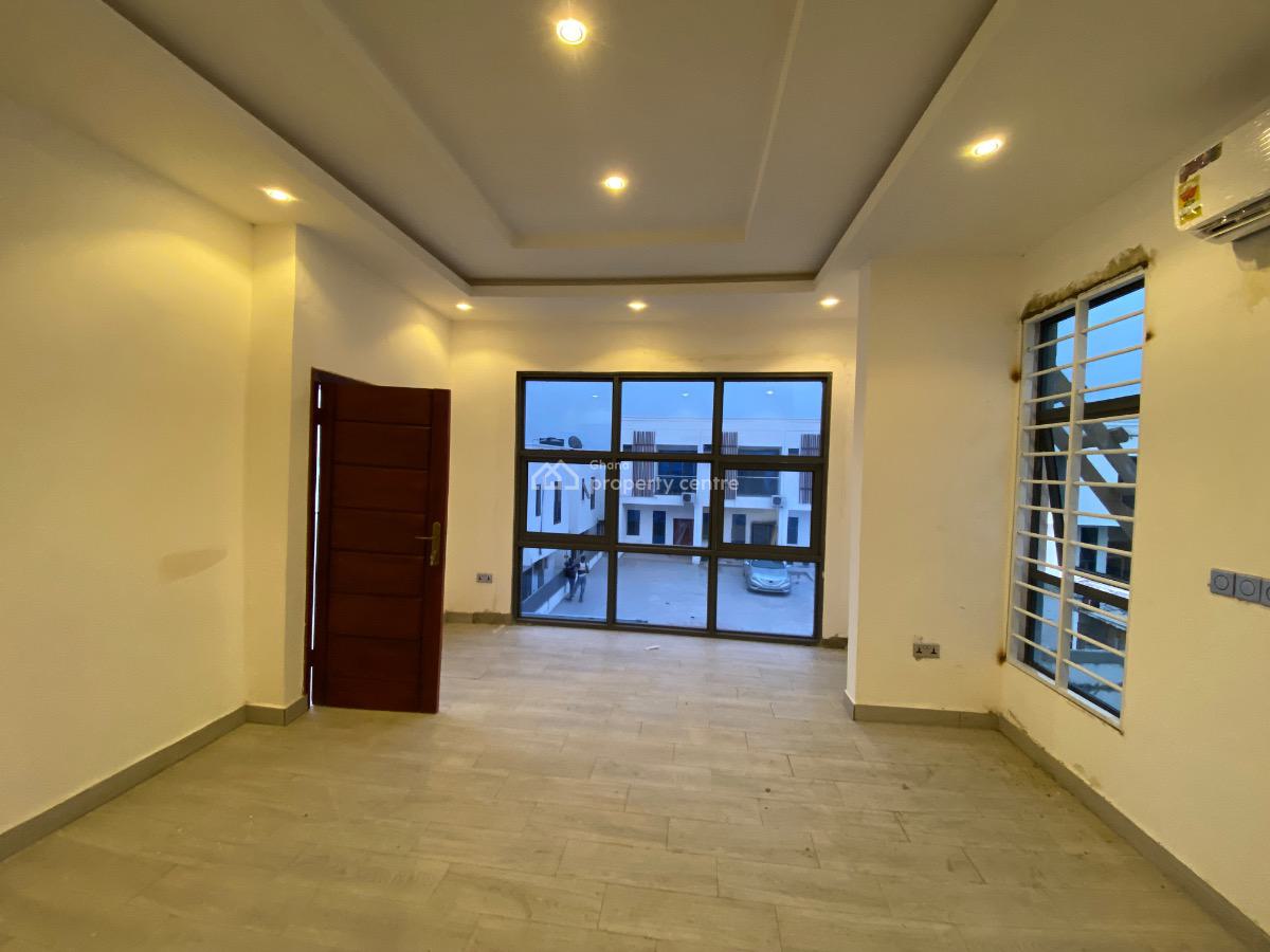 3 Bedrooms House School Junction, School Junction, East Legon Hills, East Legon, Accra, Detached Duplex for Sale