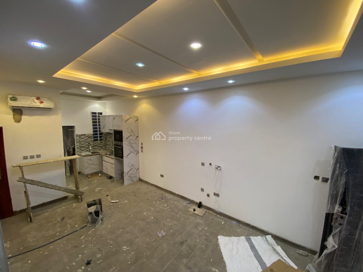 2 Bedrooms House School Junction, School Junction, East Legon Hills, East Legon, Accra, Semi-detached Duplex for Sale