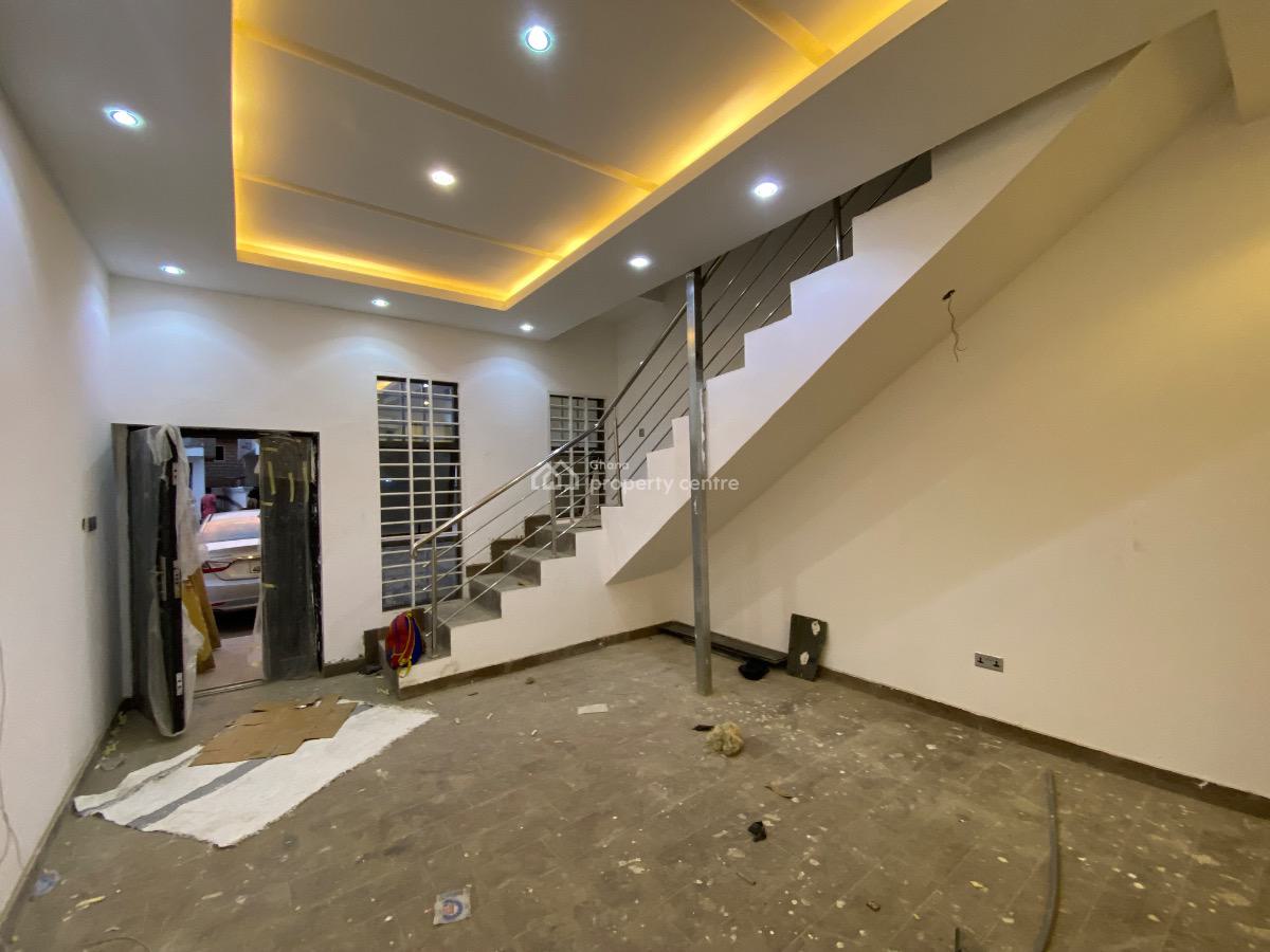 2 Bedrooms House School Junction, School Junction, East Legon Hills, East Legon, Accra, Semi-detached Duplex for Sale