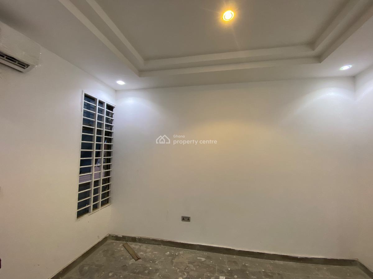 2 Bedrooms House School Junction, School Junction, East Legon Hills, East Legon, Accra, Semi-detached Duplex for Sale