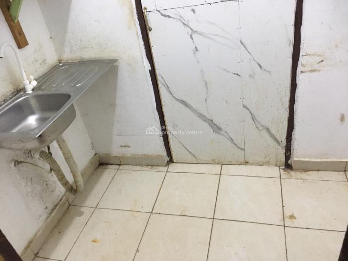 1 Year Single Room S/c, Zion Hut Restaurant, Tse Addo, Accra, Single Room Self Contained for Rent