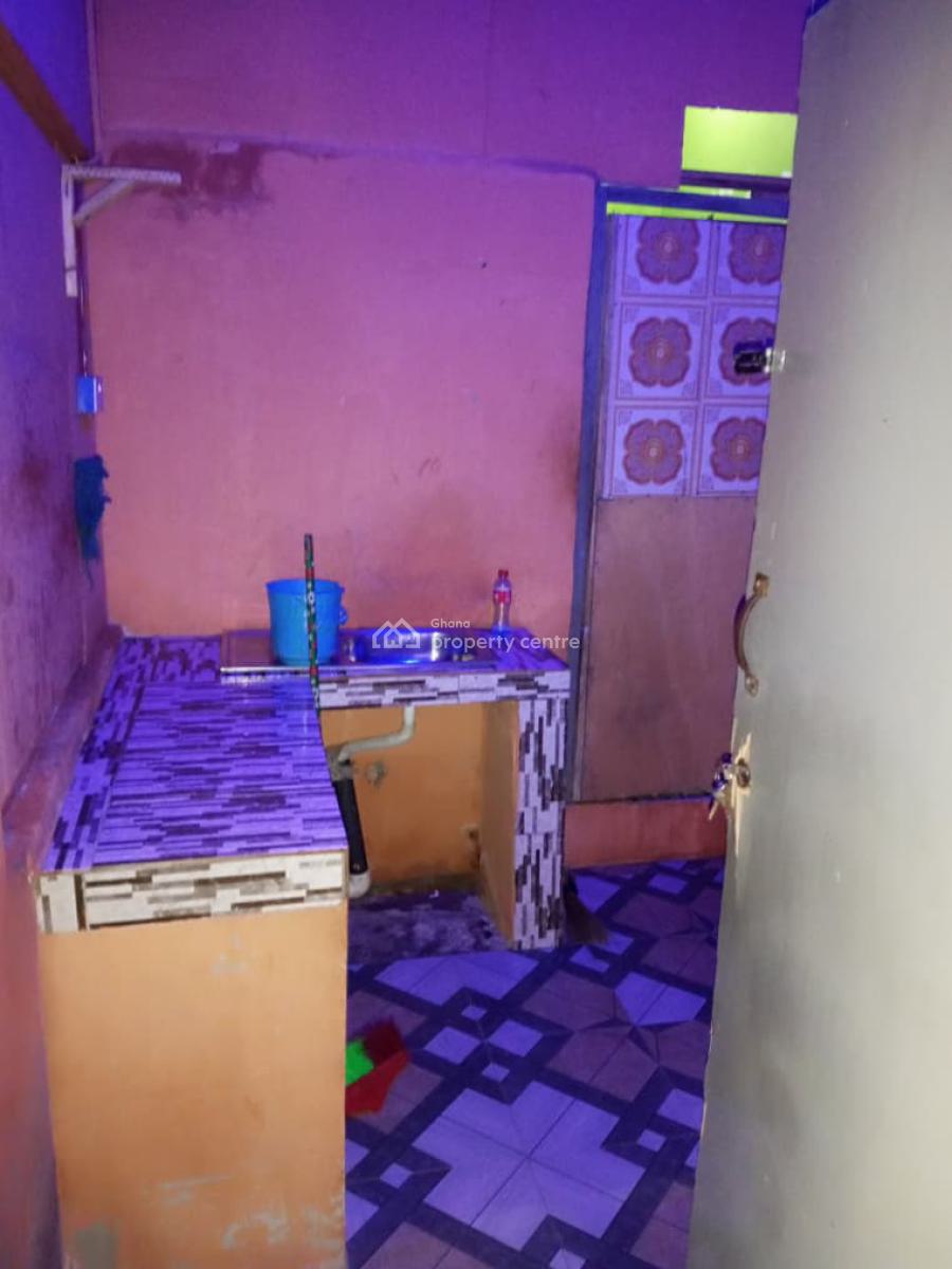 Neat Single Room Self Contained, First Junction, Teshie-nungua Estates, Accra, Single Room Self Contained for Rent