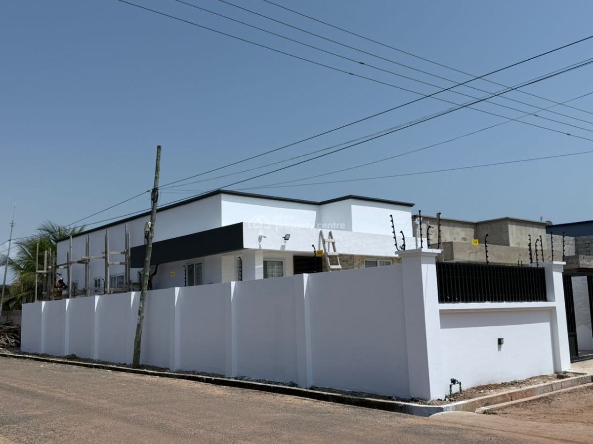Executive Unfurnished 3 Bedroom, Spintex, Accra, House for Sale